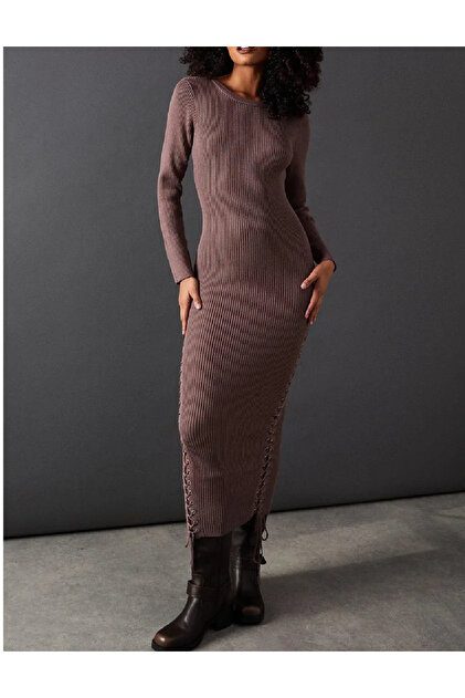Rochie lunga, Maro