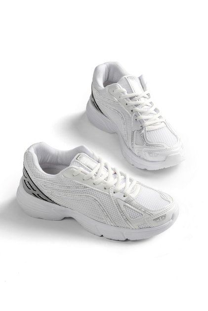 Kadın Beyaz Rugan Termo Taban Konforlu Bağcıklı Sneaker