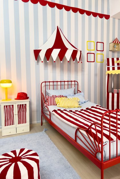 Circus Duvar Tentesi Bayraklı Model