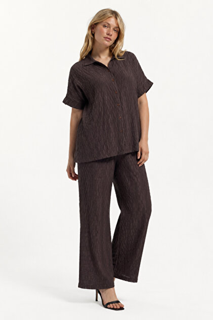 Women's Textured Patterned Wrinkled Fabric Shirt and Pants Two-Piece Set