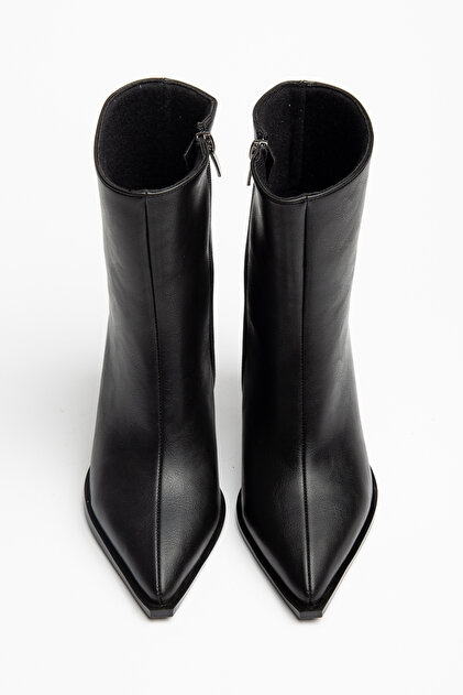 Erva Black Leather Pointed Toe Heeled Women's Boots
