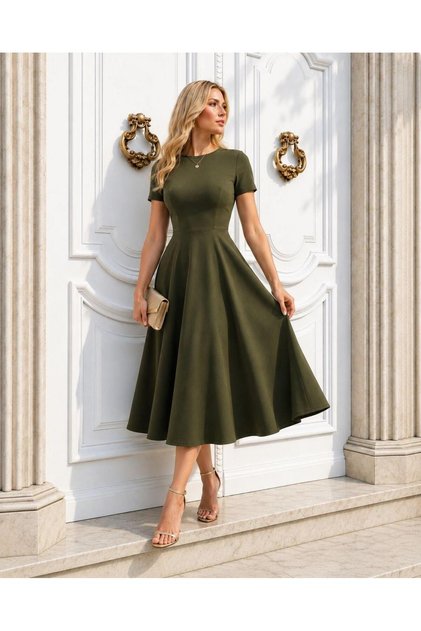 Rochie lungă din țesătură crep cu mâneci scurte și buzunare KHAKI 582110
