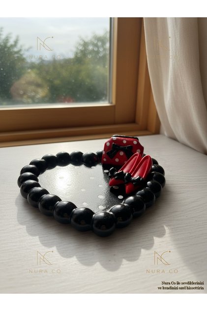 Black Heart Tray Red Shoes and Bag Figurine Set Decorative Home Office Accessory Gift
