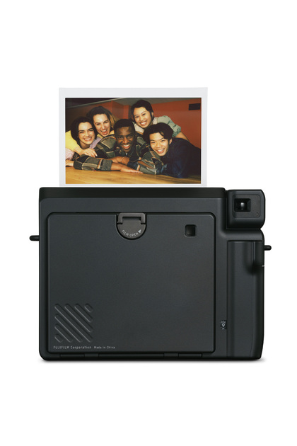 Fujifilm Instax Wide 400 Jet Black Fotoğraf Makinesi ve 20'li Film