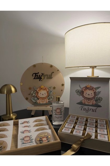 Üçlü bebek set , kapı süsü ,72li çikolata , 10 adet magnet