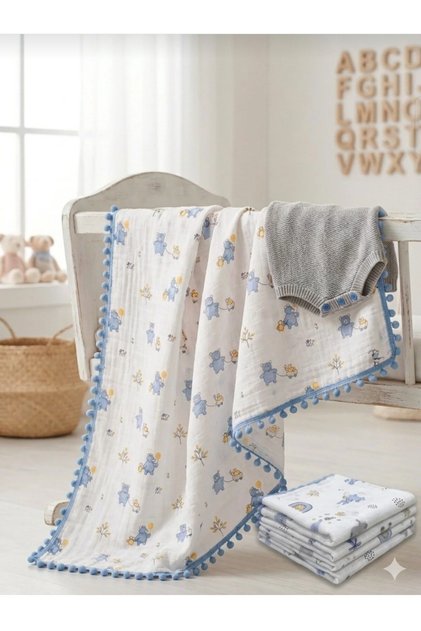 Muslin Baby Blanket – with Pompoms, 100% Cotton, Suitable for Newborns and Infants.