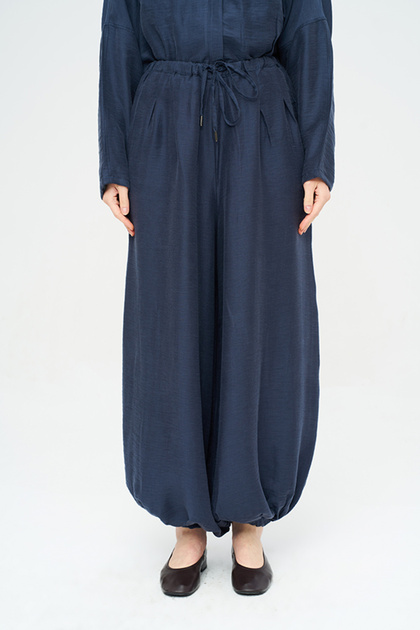 Women's Cargo Pants with Elastic Waist and Cuffs