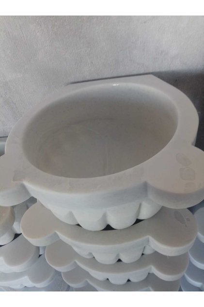 Beyaz kavun dilimi hamam kurnası