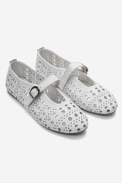 Zeta Genuine Leather Women's Flats