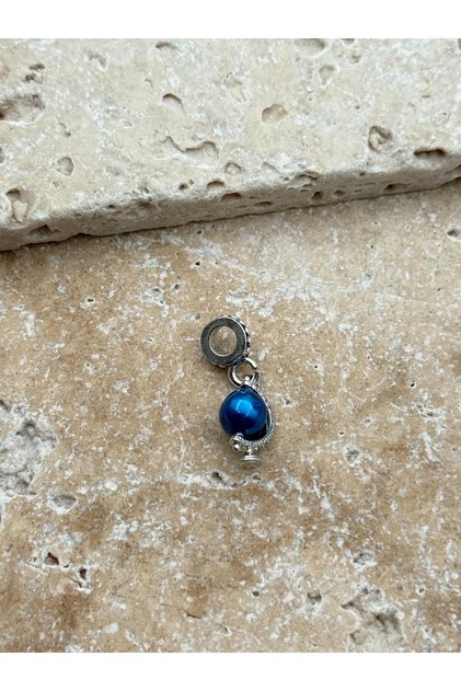 PNDR Charm // CHARM-824