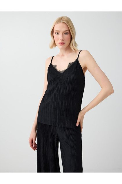 Black Lace Detailed Strappy Blouse