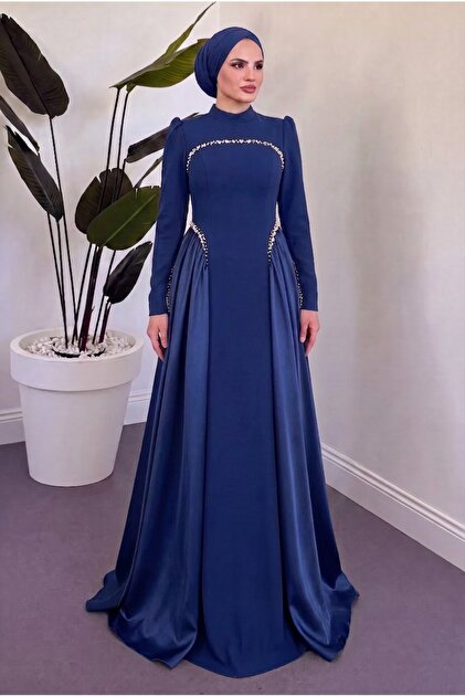 hijab combination with blue dress parla official Pearl Detailed Crepe and Satin Flared Evening scarf navy blue dress matching hijab