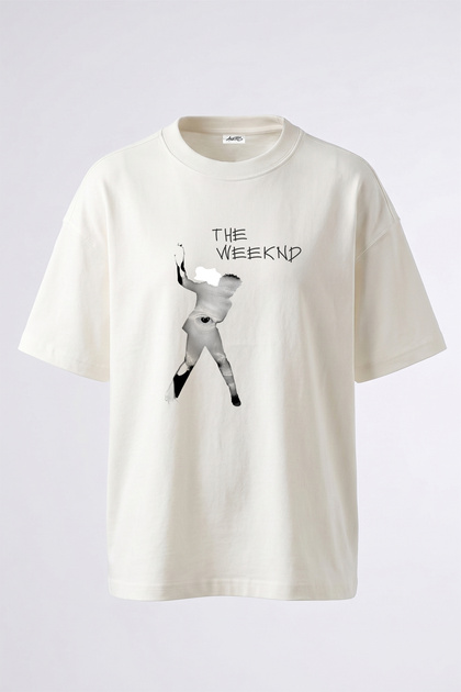 تي شيرت أبيض كبير الحجم مطبوع بتصميم The Weeknd_24