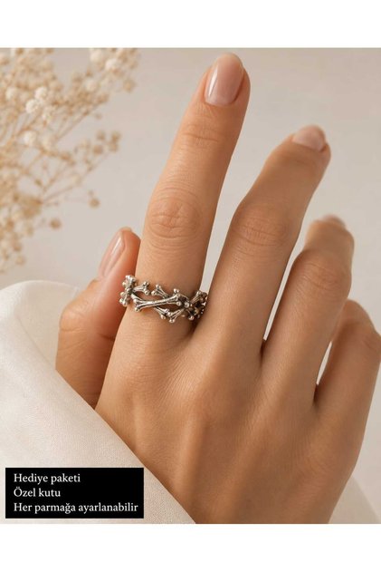 Adjustable Gothic Bone Pattern Silver Color Women's Ring