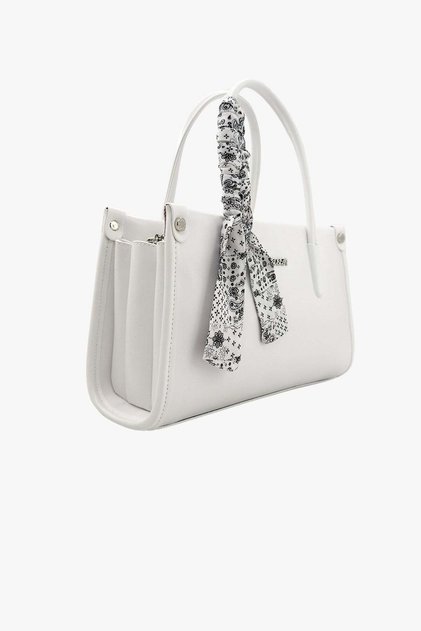 67-8138 Women's White Shoulder and Shoulder Bag