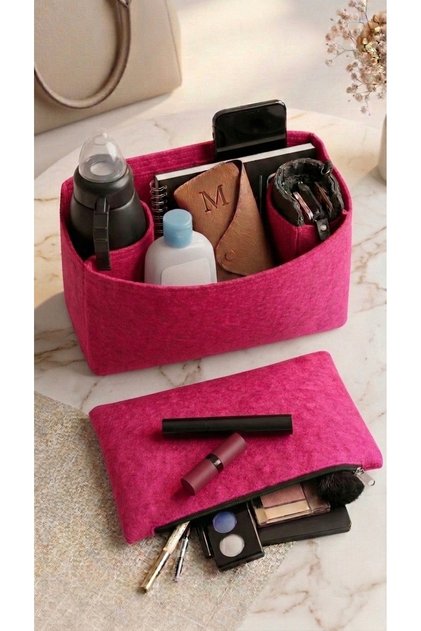 Long..... Medium Yandan Clutch Cantali Organizer Fusia Color Dimensions: 26 X 15 X 14 (Length X Height X Width)