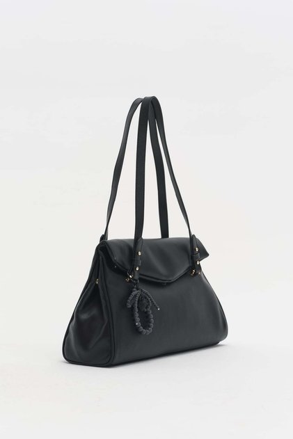 Çift Saplı Charm Detaylı Shopper Çanta Siyah