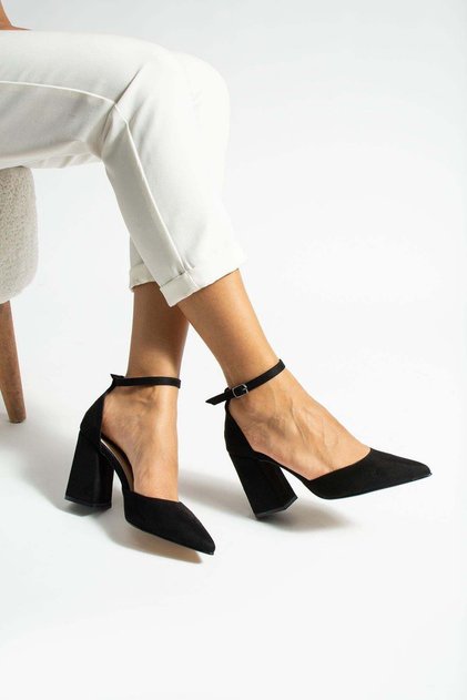 Toc gros de piele intoarsa neagra de 8,5 cm cu toc stiletto cu curea la glezna