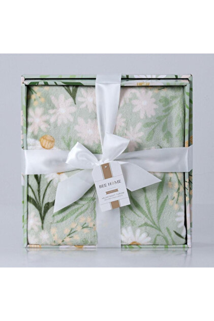 Bee Home Velvet Blanket 152*203cm - Daisy Sage Green