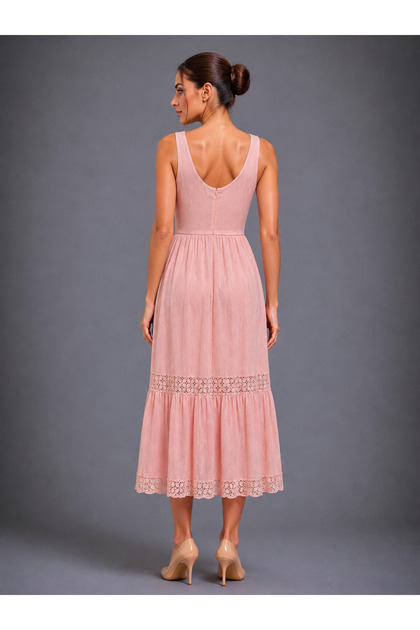 Queens dresses Elegant and Understated Midi Dress- Trendyol