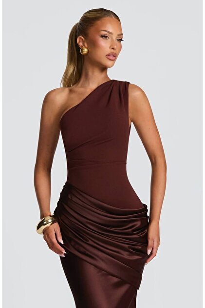 D'RECCY Women's One-Shoulder Waist-Accentuated Long Stylish