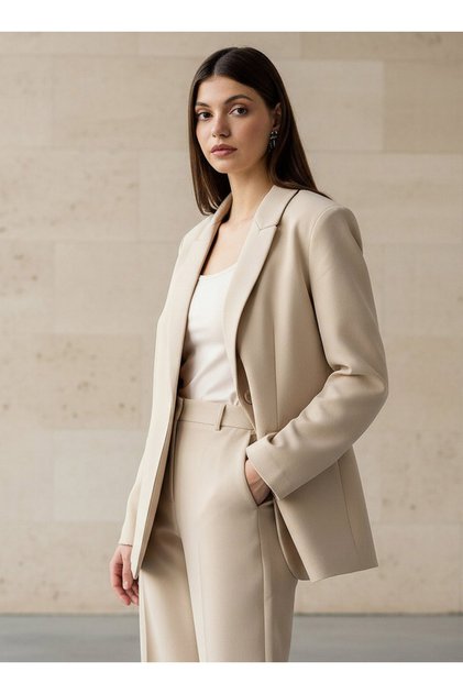 CLASSIC BLAZER