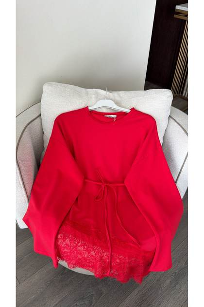 Eteği Dantel Detaylı Sweatshirt