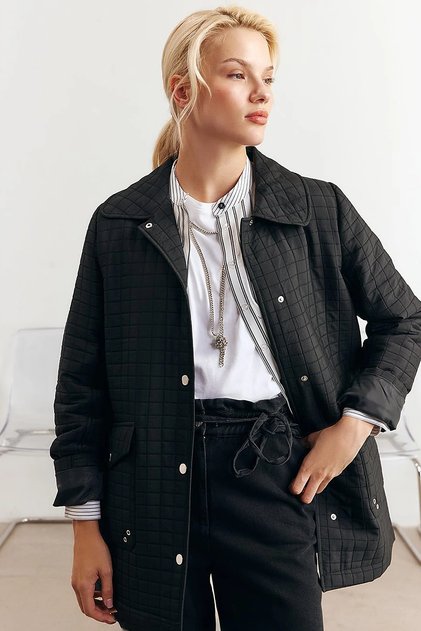 Wide Collar Quilted Jacket Black
