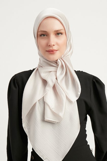 Tesettür Kadın Janjanlı Krinkıl Abiye Eşarp-latte- 100x100cm