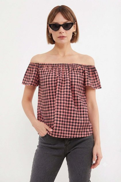 Houndstooth Patterned Madonna Collar Blouse