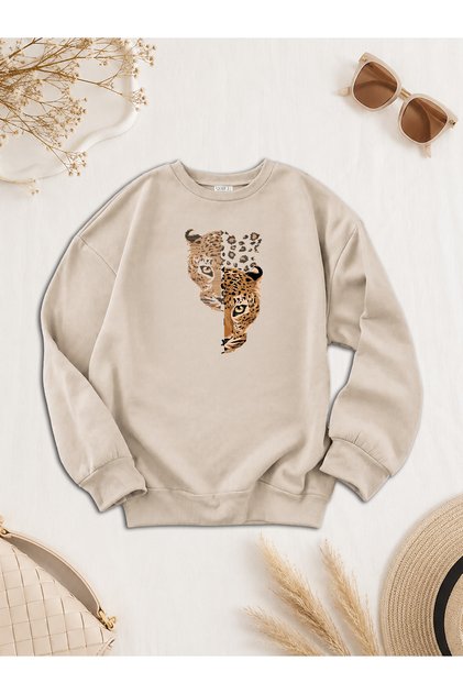 Women's Shadow Leopard Tiger Printed Comfortable Fit Crew Neck Beige Sweatshirt