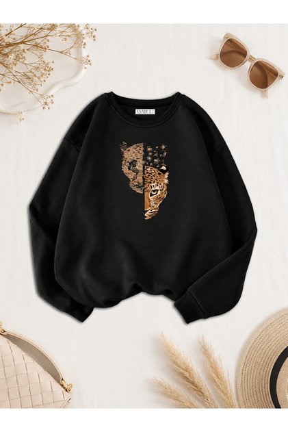 Women's Shadow Leopard Tiger Printed Comfortable Fit Crew Neck Black Sweatshirt