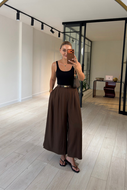 Pleated Belt Detail Brown Loose Trousers