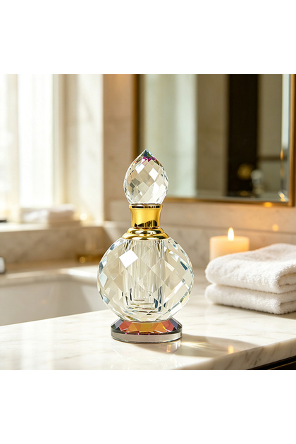 Premium Crystal Oud and Attar Oil Bottle, Geometric Faceted Glass Design, Golden Metal Collar, Elegant Empty Refillable Vessel for Perfumes, Ideal for Arabian Fragrances and Home Decor.