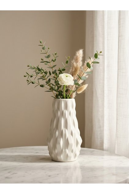 White Ceramic Vase with Vertical Embossed Patterns 20*7