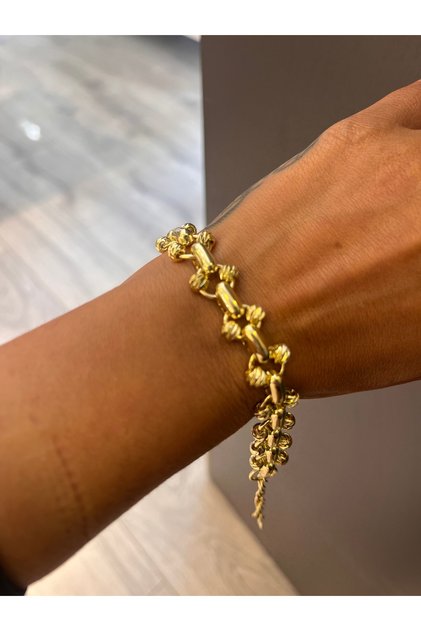 Gold bracelet