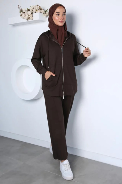 Stylish Energy Zippered Sweat Pants Hijab Double Set