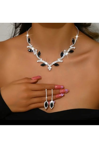 Black Shuttle Stone Åžahsenem Necklace and Earring Set
