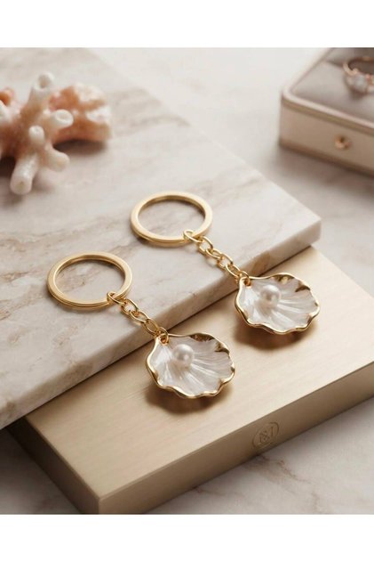Gold detaylı İstiridye kabuğu anahtarlık (Hediyelik -doğum günleri -nişan kına )
