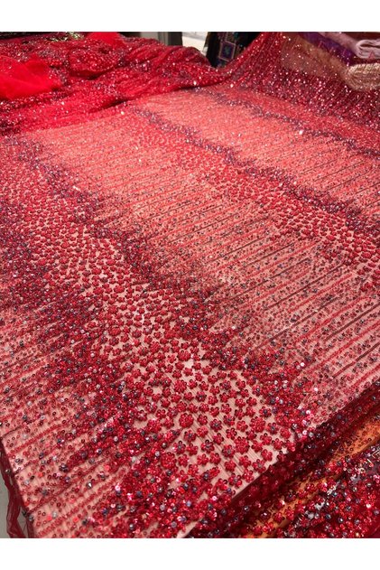 Yoğun boncuk ve payet işlemeli dantel (100x150cm)