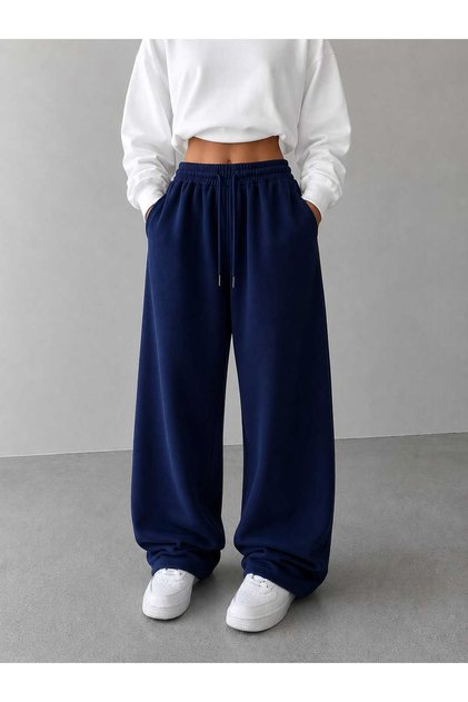 Modern Cut Women's Sweatpants Stylish and Comfortable Navy Blue