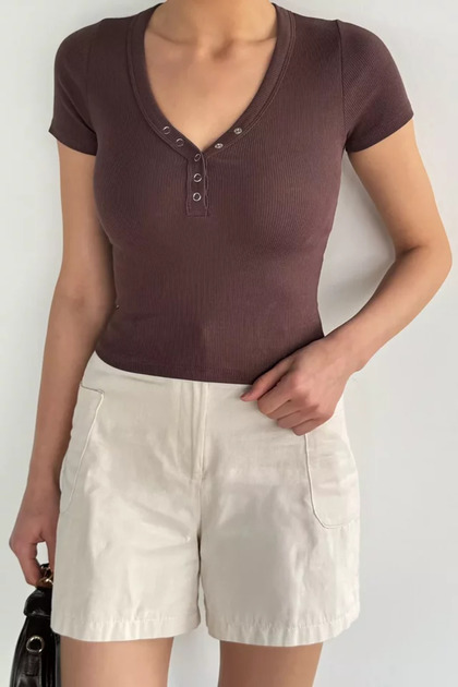 Women's V-Neck Front Snap Lycra Blouse