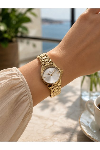 Women's Cola Watch, Stylish, Special Design, Suitable for Daily Use, 50 Meters Water Resistant