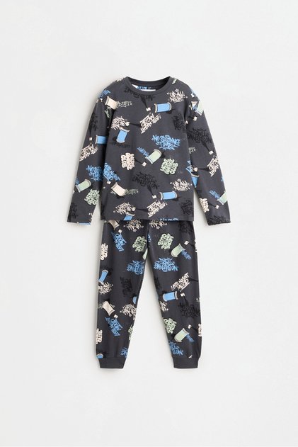 Baskılı uzun pijama takımı
