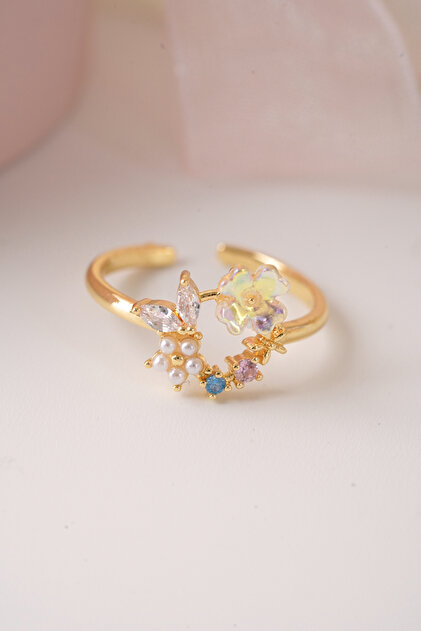 Pretty Daisy Pearl Ring