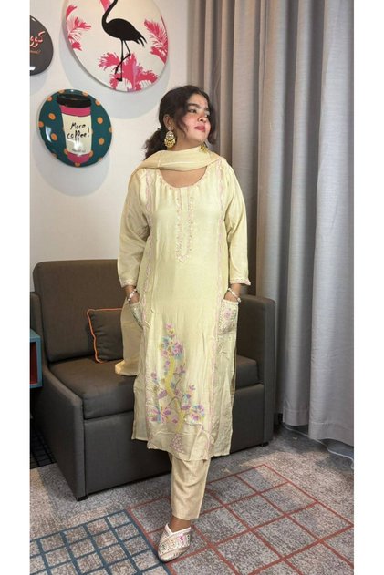 Handwork Embroidered 3-Piece Suit – Heavy Beads Work