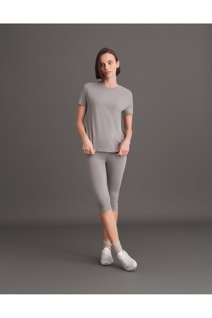 Women's Short Sleeve Basic T-Shirt Ash Gray Single Product Crew Neck Casual Top