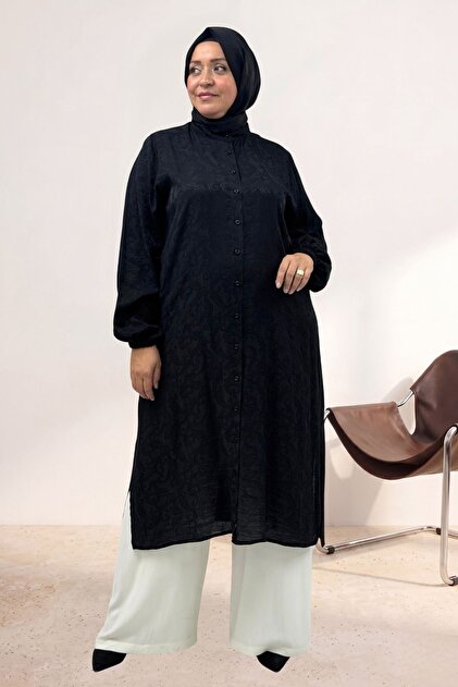 68066 Plus Size Side Slit Buttoned Jacquard Strawberry Tunic - Black