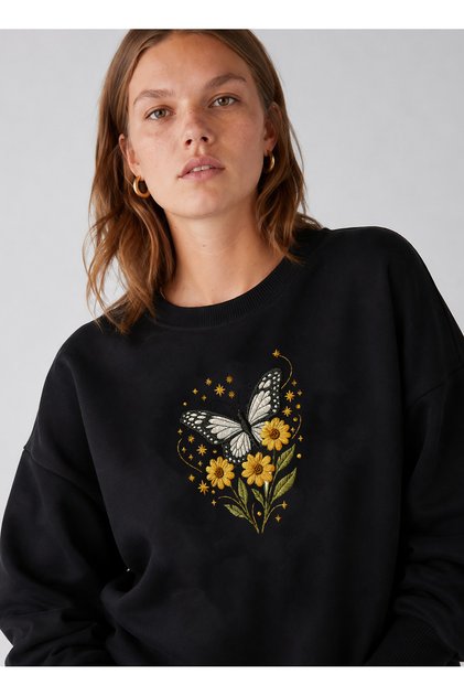 Women's Daisy Butterfly Printed Comfortable Fit Crew Neck Black Sweatshirt