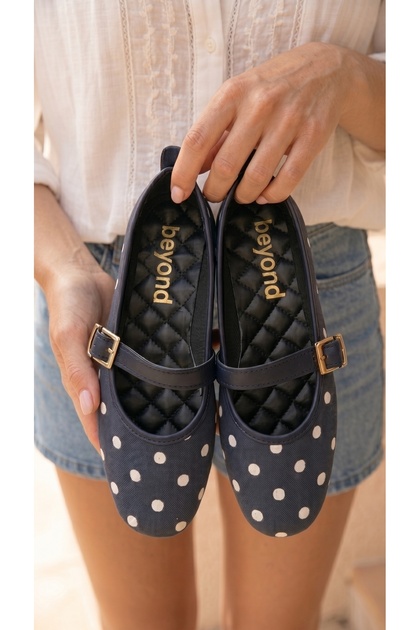 Women's Navy Blue Satin New Stylish Buckle Polka Dot Detailed 1cm Ballerinas Byndlckpuan01